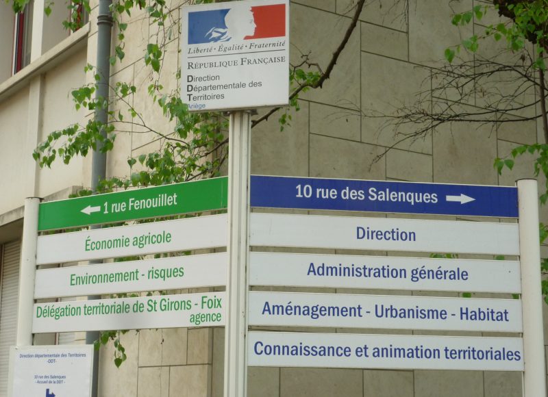 Panneau indicateur d'un service public, administration française